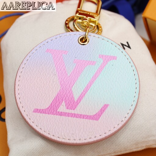 Replica Louis Vuitton Illustre Bag Charm and Key Holder LV M00666 5