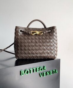 Replica Bottega Veneta Andiamo Small Bag in Kaki Intrecciato Lambskin