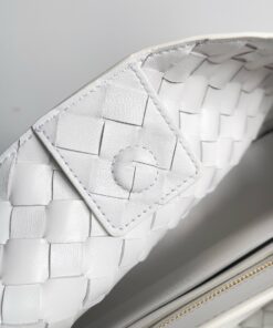 Replica Bottega Veneta Andiamo Small East/West Bag in White Intrecciato Lambskin 2