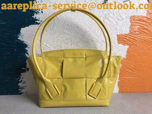 Replica Bottega Veneta Arco Medium Bag In Yellow Intrecciato Leather 5