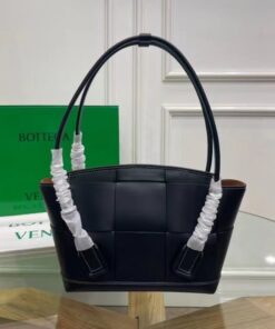 Replica Bottega Veneta Arco Small Bag In Black Intrecciato Calfskin