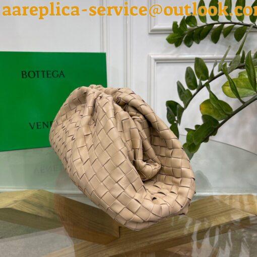 Replica Bottega Veneta Large Pouch Clutch Bag In Beige Intrecciato Lambskin 5