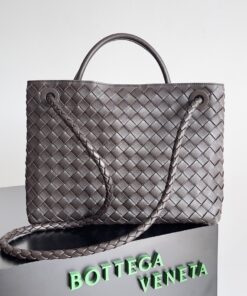 Replica Bottega Veneta Medium Andiamo Bag In Fondant Intrecciato Lambskin