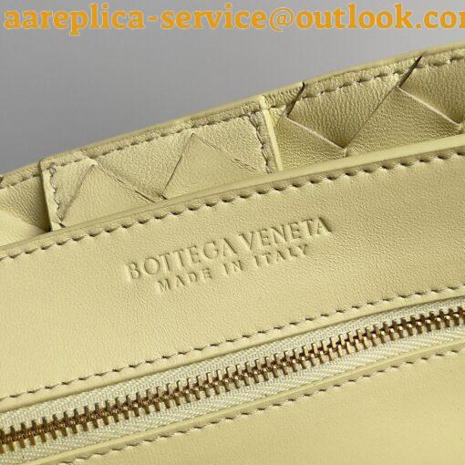 Replica Bottega Veneta Medium Andiamo Bag In Ice Cream Intrecciato Lambskin 20