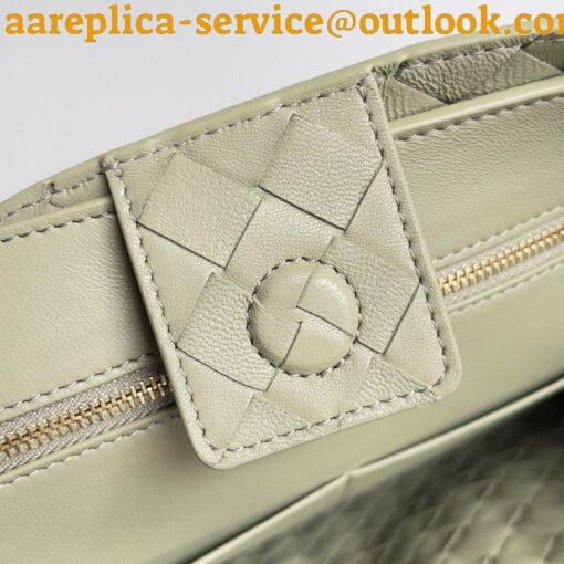 Replica Bottega Veneta Medium Andiamo Bag In Travertine Intrecciato Lambskin 10