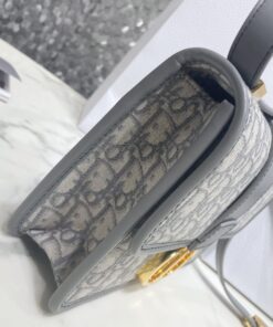 Replica Dior 30 Montaigne Medium Bag In Grey Dior Oblique Jacquard 2