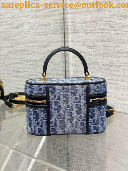 Replica Dior 30 Montaigne Mini Vanity Case in Blue Denim Oblique Jacquard 8