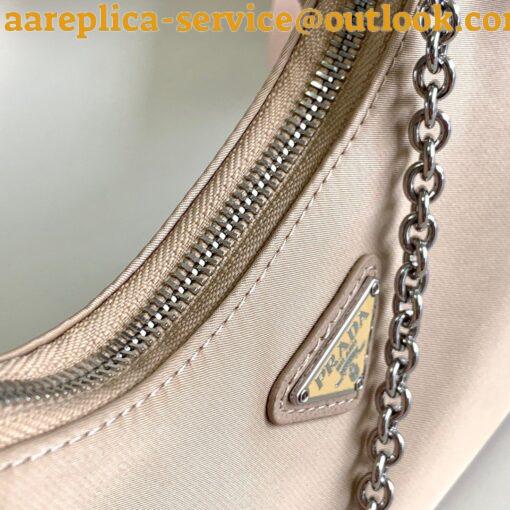 Replica Prada Re-Edition 2005 Shoulder Bag In Beige Raffia 11