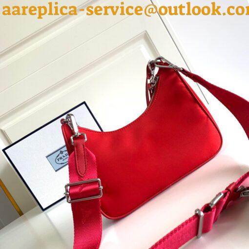 Replica Prada Re-Edition 2005 Shoulder Bag In Red Re-Nylon 6