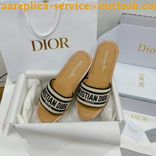 Replica Dior Dioriviera Dway Platform Slides in Raffia and Black Embroidered Cotton 22