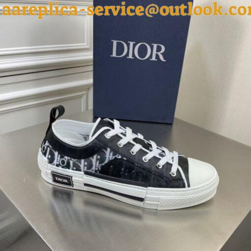 Replica Dior Men’s B23 Low-top Sneakers In Black and White Oblique Canvas 10