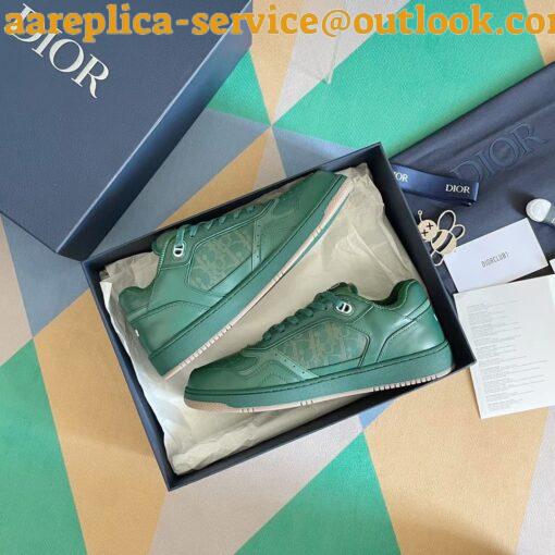 Replica Dior Men’s B27 World Tour Sneakers In Green Leather 10