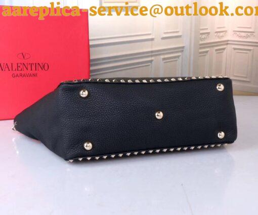 Replica Valentino Rockstud Medium Tote In Black Grained Leather 21