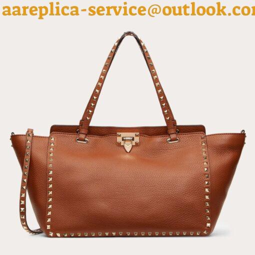 Replica Valentino Rockstud Medium Tote In Brown Grained Leather 24