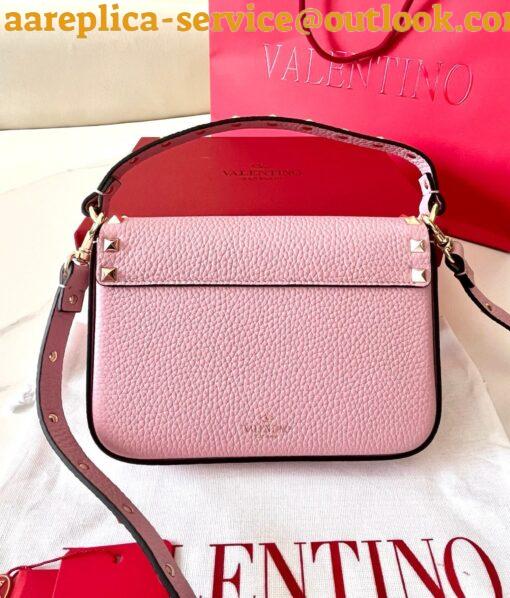 Replica Valentino Rockstud Pouch Bag in Pink Grained Leather 4